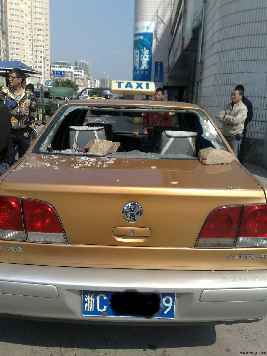 20101028722.jpg