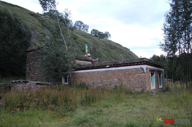 Ƭ 046.jpg