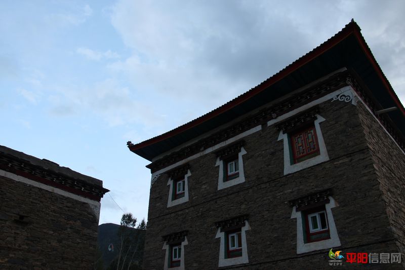 Ƭ 052.jpg