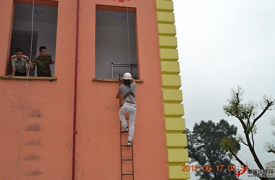 体验消防生活,走进平阳消防大队 - 平阳义工社