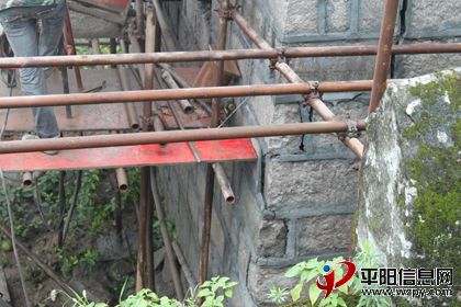 Ƭ 090.jpg