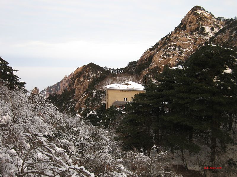 Gqi02Au7.jpg